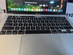 MacBook Pro 13" M1 | 8GB RAM + 256GB SSD | Batería Como Nueva (40 Ciclos) | Gris Espacial - Imagen 3
