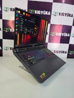 MSI Vector 16 AMD Ryzen 9 8940HX NVIDIA GeForce RTX 5070 Ti - Imagen 4