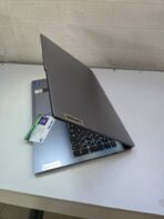 LENOVO IDEAPAD SLIM 3 INTEL I5 12VA PREMIUM | 15IAH8 | 16GB DDR5 | 512GB SSD - Imagen 2