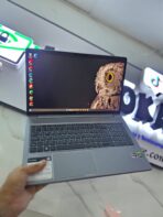 LAPTOP WORKSTATION HP ZBOOK POWER G10 AMD RYZEN 7 7840HS 16GB RAM 1TB SSD NVIDIA RTX A1000 15.6" FHD WINDOWS 11 PRO