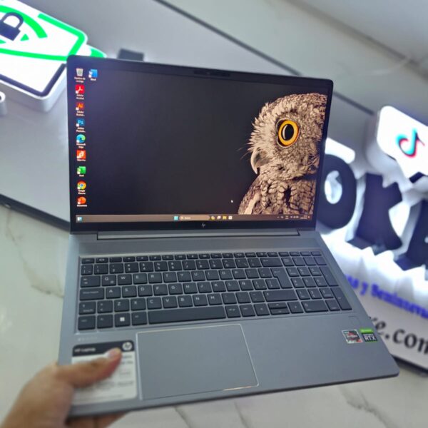 LAPTOP WORKSTATION HP ZBOOK POWER G10 AMD RYZEN 7 7840HS 16GB RAM 1TB SSD NVIDIA RTX A1000 15.6" FHD WINDOWS 11 PRO
